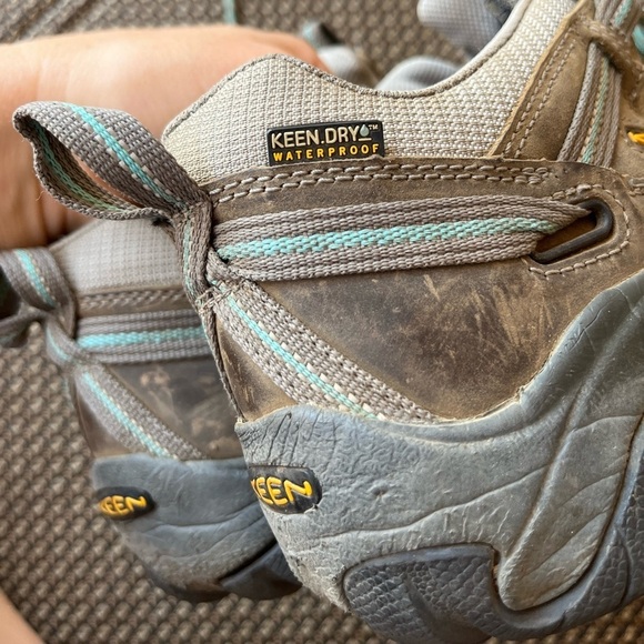 Keen Waterproof Hiking Shoes Women’s Size 7.5 38 - Picture 4 of 11